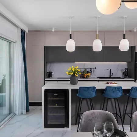 Holiday home Stunning In With Kitchen *