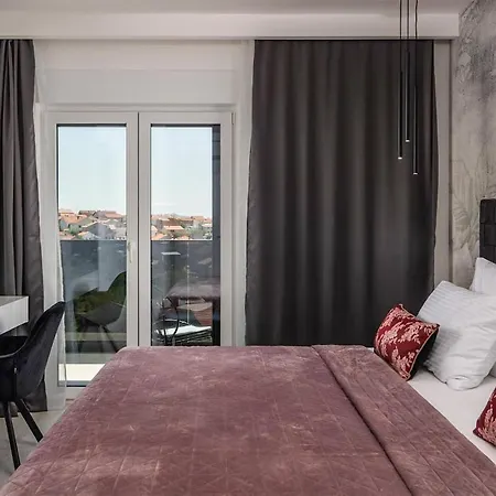 Stunning In With Kitchen Zadar